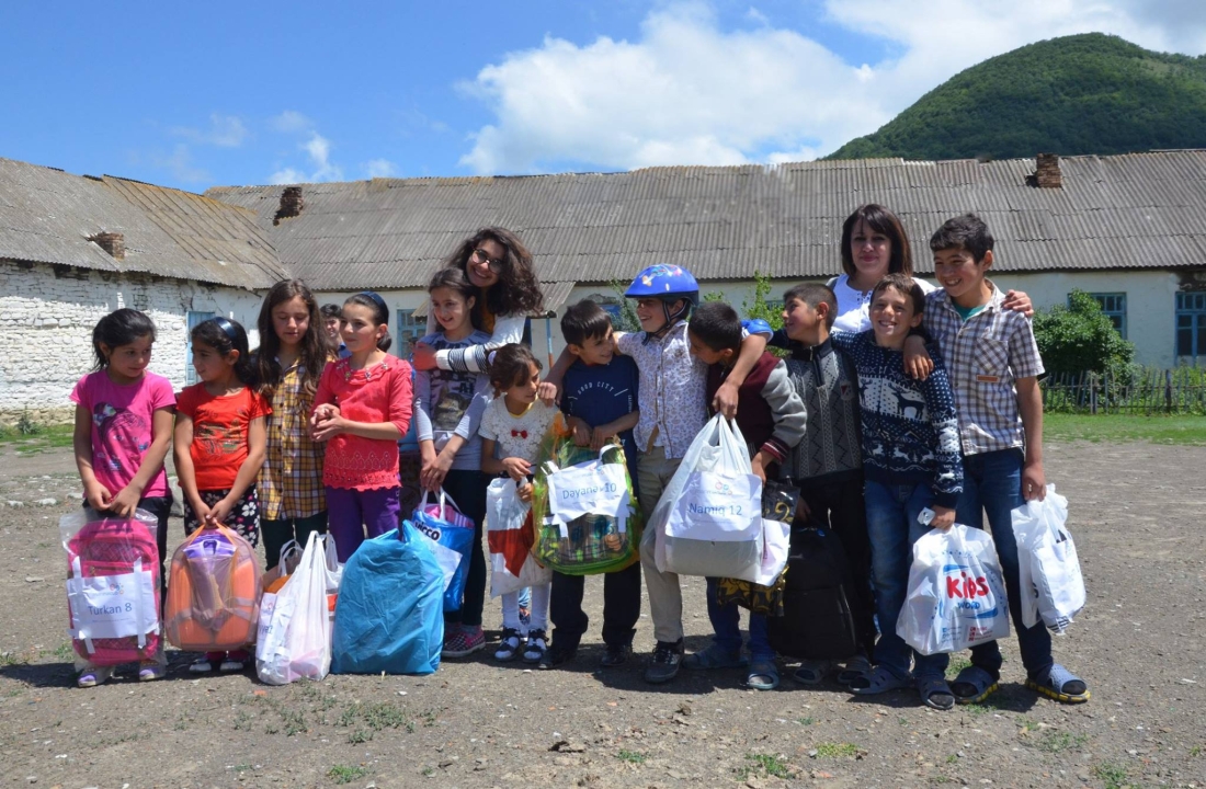 “FAB Boya və Kimya Sənayesi MMC”  www.asanmektub.az saytına Quba rayonundan göndərilən məktublardan bir qismini öhdəsinə götürərək onların istəklərini reallaşdirdı.