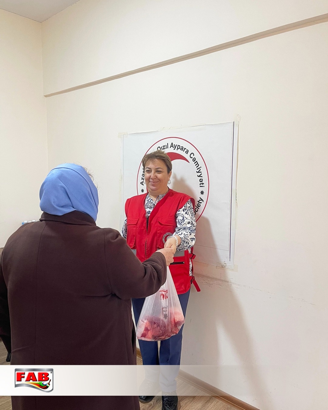 FAB ŞİRKƏTLƏR QRUPU AZTƏMİNATLI AİLƏLƏRƏ YARDIM EDİB