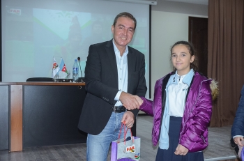 Kaspi liseyinin Bakıxanov şöbəsinin şagirdləri “FAB Boya”da